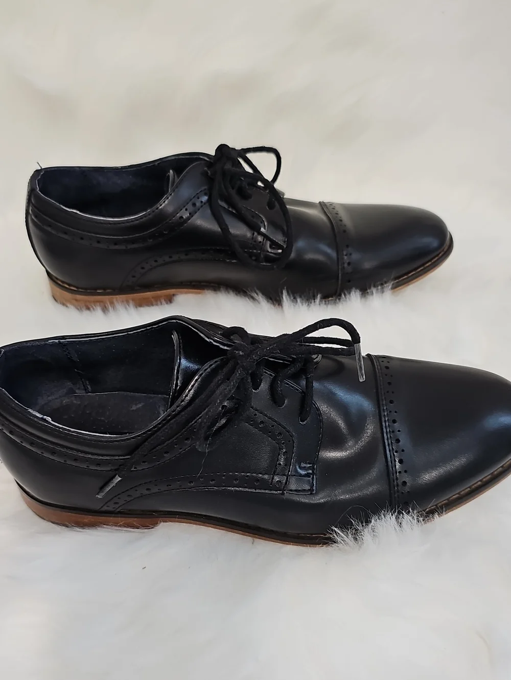 Bruno Marc Black Leather Cap Toe Lace-Up Dress Shoes Boys Sz 5